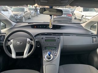 Toyota Prius foto 7