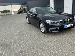 BMW 5 Series foto 3