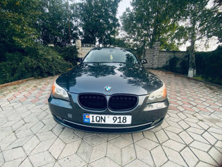 BMW 5 Series foto 2