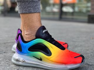 Nike Air Max 720 Rainbow foto 1
