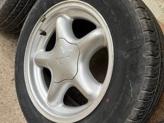 Se vinde 1996 Ford Mustang 16" OEM Wheel Rim foto 2