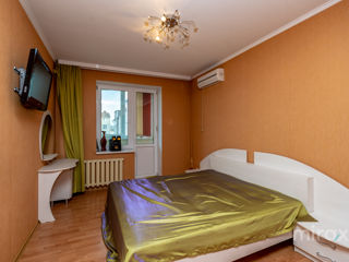 Apartament cu 3 camere, 90 m², Buiucani, Chișinău foto 1