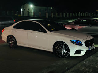 Mercedes E-Class foto 9