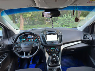 Ford Kuga foto 6