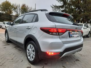 KIA Rio X-Line foto 4