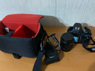 Vând aparat foto Canon EOS 4000D foto 4