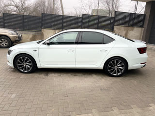 Skoda Superb foto 8