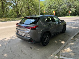 Lexus UX foto 3