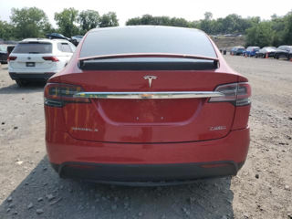 Tesla Model X foto 6