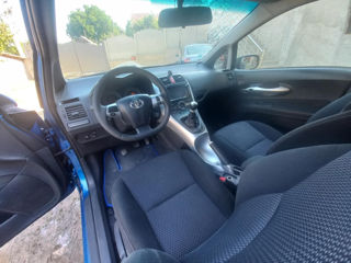 Toyota Auris foto 2