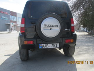 Suzuki Jimny foto 5