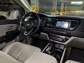 KIA Carnival foto 16