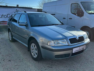 Skoda Octavia foto 3