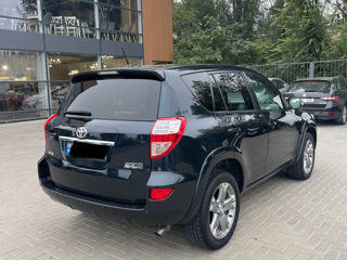 Toyota Rav 4 foto 4