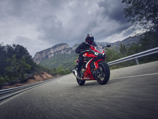 Honda CBR500R ABS foto 4