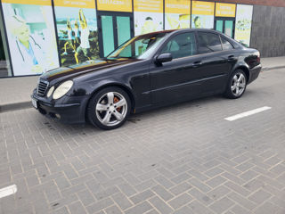 Mercedes E-Class