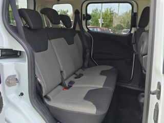 Ford Tourneo Courier foto 9