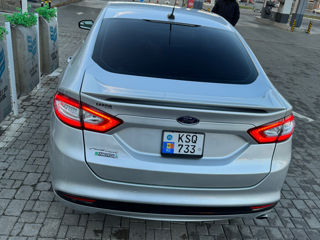 Ford Fusion foto 5