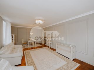 Centru ! 4 camere, euroreparație, 1100 € ! foto 2