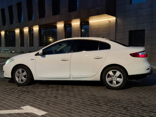 Renault Fluence foto 2