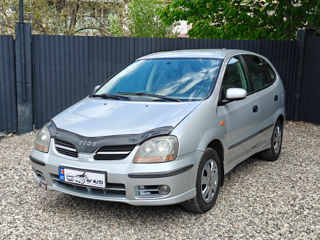 Nissan Almera Tino foto 2