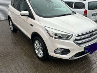 Ford Kuga foto 3