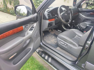 Toyota Land Cruiser Prado foto 8