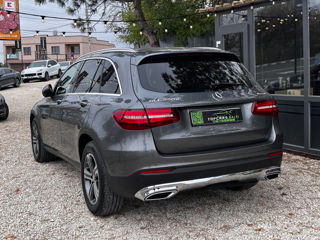 Mercedes GLC foto 7