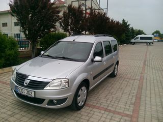 Dacia Logan foto 8