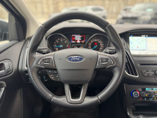 Ford Focus foto 9