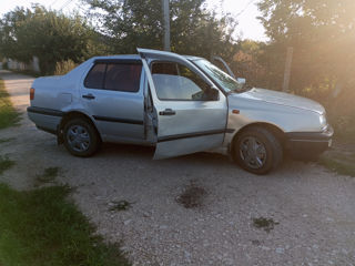 Volkswagen Vento foto 4