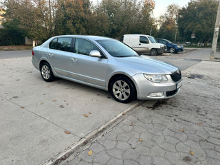 Skoda Superb foto 1