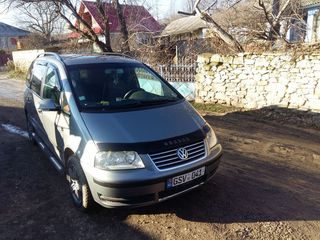 Volkswagen Sharan foto 2