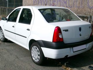 Dezmembrez Dacia Logan    2004- 2012 foto 5