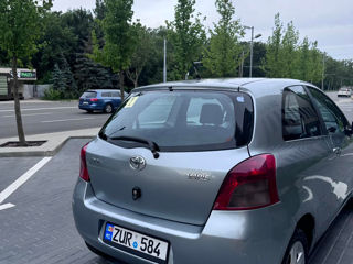 Toyota Yaris foto 3