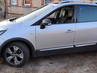 Renault Scenic foto 2