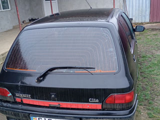 Renault Clio foto 4