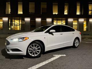 Ford Fusion foto 2