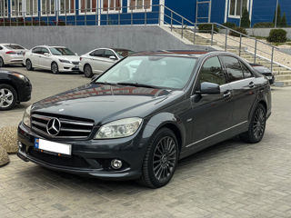 Mercedes C-Class foto 3