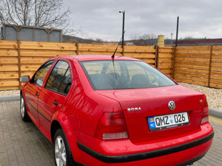 Volkswagen Bora foto 2