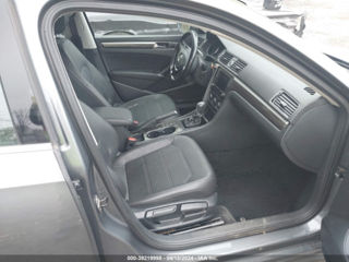 Volkswagen Passat foto 6