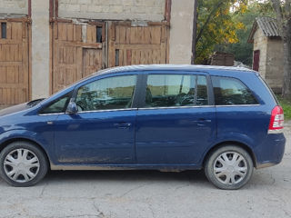 Opel Zafira foto 3