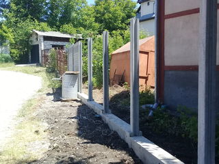 Gard din plite de beton. Забор из бетонных плит. foto 7