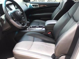 Nissan Pathfinder foto 5