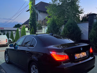 BMW 5 Series foto 3