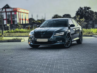 Skoda Superb foto 2