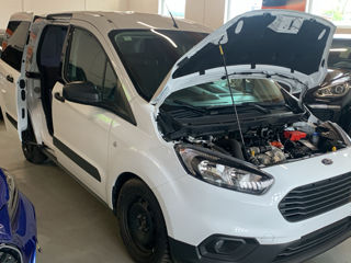 Ford Transit Courier foto 7