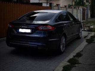 Ford Mondeo foto 7