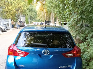 Toyota Auris foto 2