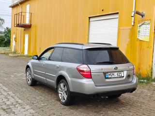 Subaru Outback foto 3